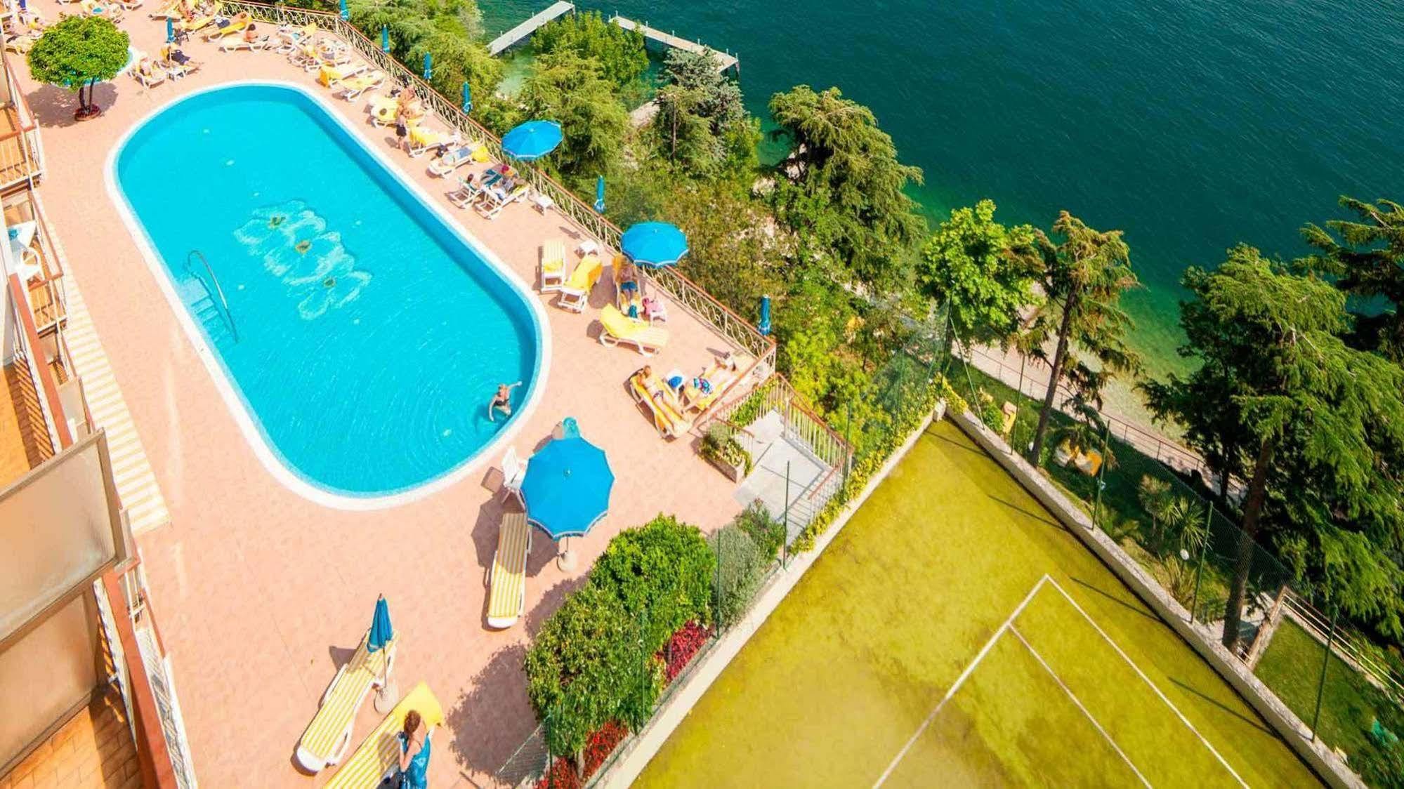 Eala My Lakeside Dream - Adults Friendly Hotel