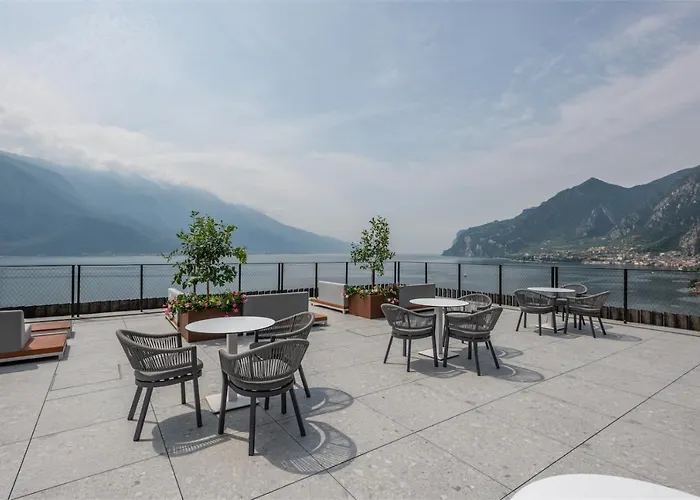 Eala My Lakeside Dream - Adults Friendly